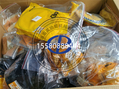 CAT卡特彼勒770：非道路用工程机械净底盘的技术密码