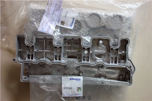 珀金斯柴油机3718 R032摇臂室盖