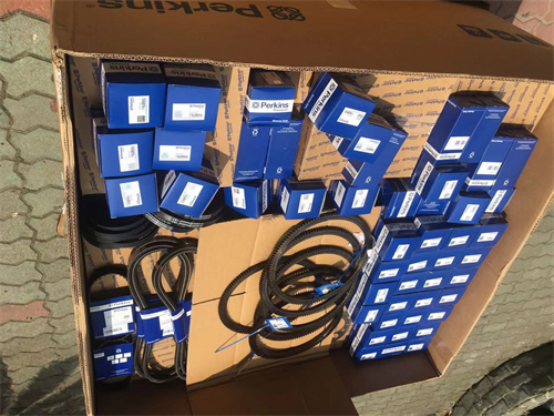 徐工滑移装载机XT670750740珀金斯1104D-44ta发动机销售与维修保养零配件服务代理商
