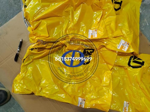 卡特非公路用卡车795F排气管总成3028136 302-8136卡箍