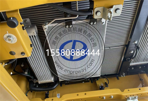 卡特彼勒773B矿用自卸车850256型增压后冷却器维修手册